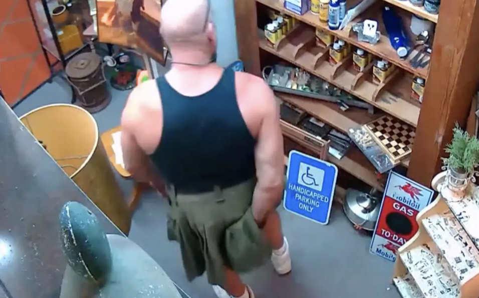 Kilt-Wearing Shopper Stuck Antiques Up His Butt & Put Them Back On The Shelf